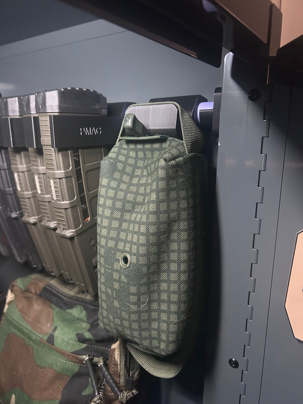 The Gear Locker (Hook Large)