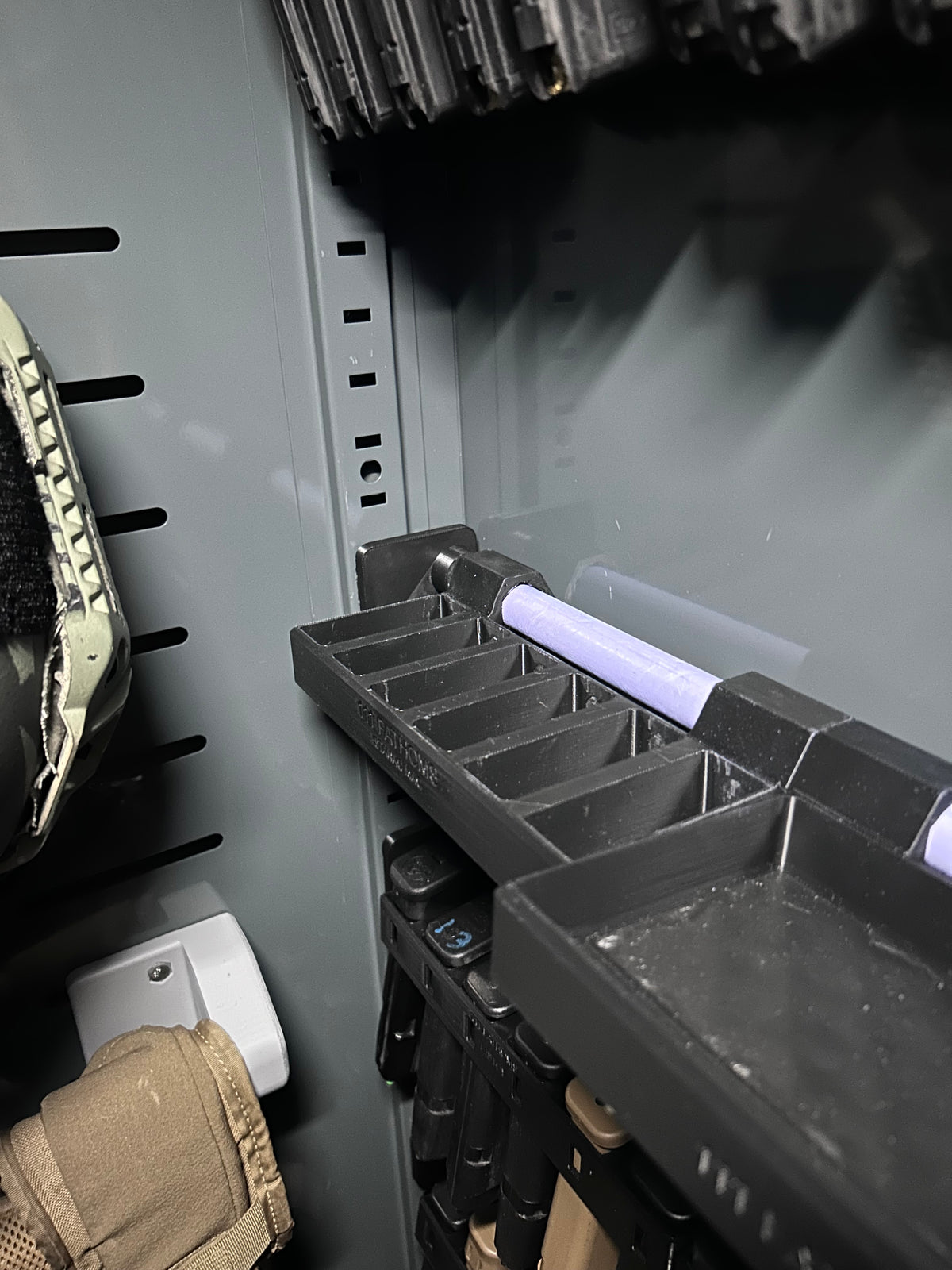 THE Gear Locker (STANAG hanger)