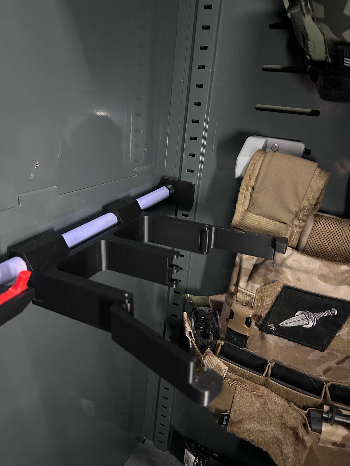 THE Gear Locker (Rifle Hanger Double)