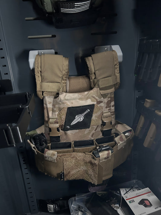 THE Gear Locker (Plate Carrier Hanger)
